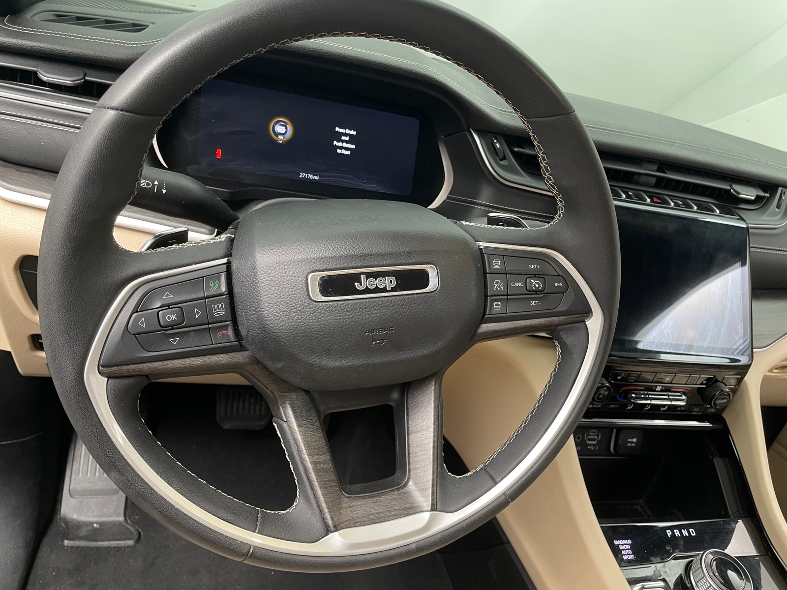 Thumbnail: 2023 Jeep Grand Cherokee L - 4