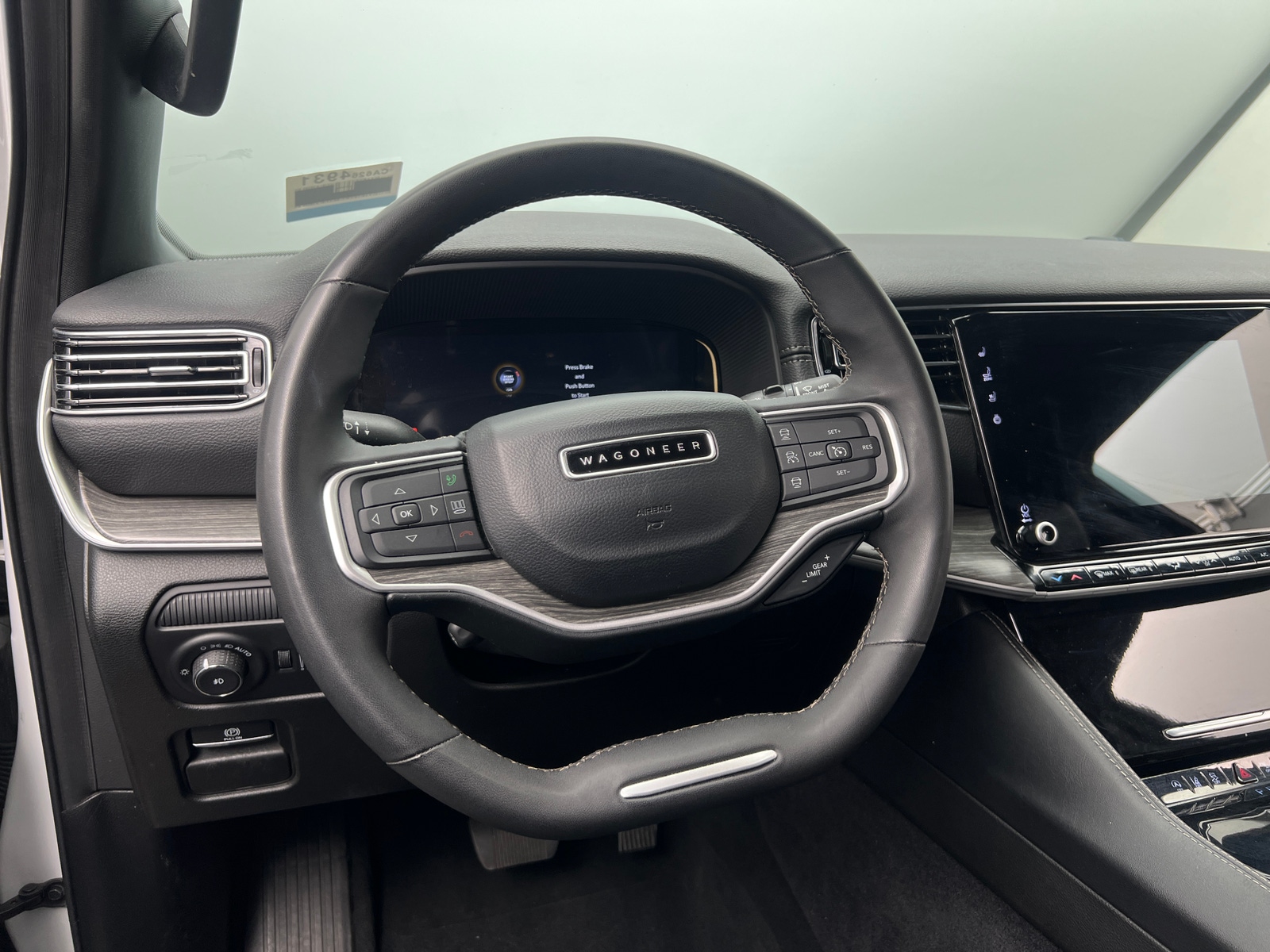 Thumbnail: 2024 Jeep Wagoneer - 4