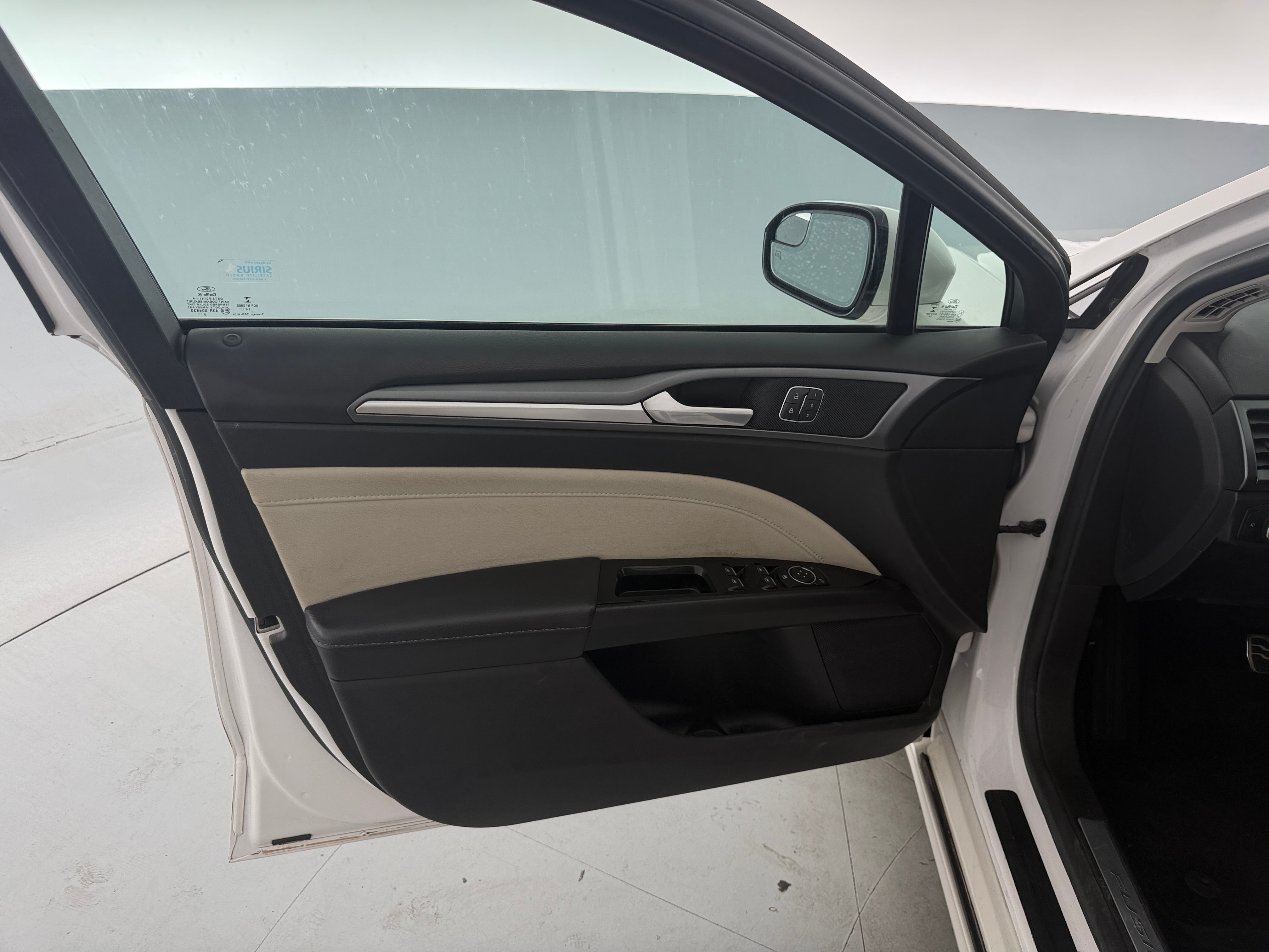 Used 2015 Ford Fusion Energi Titanium with VIN 3FA6P0SU7FR188360 for sale in South Chesterfield, VA