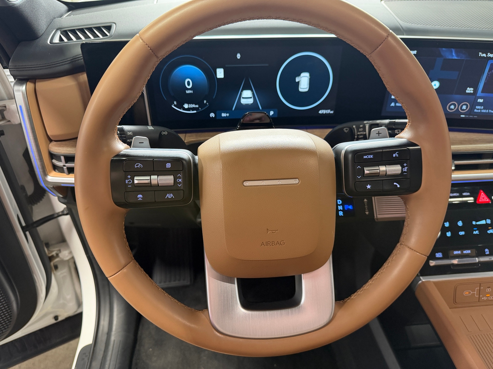Thumbnail: 2024 Hyundai Santa Fe - 4
