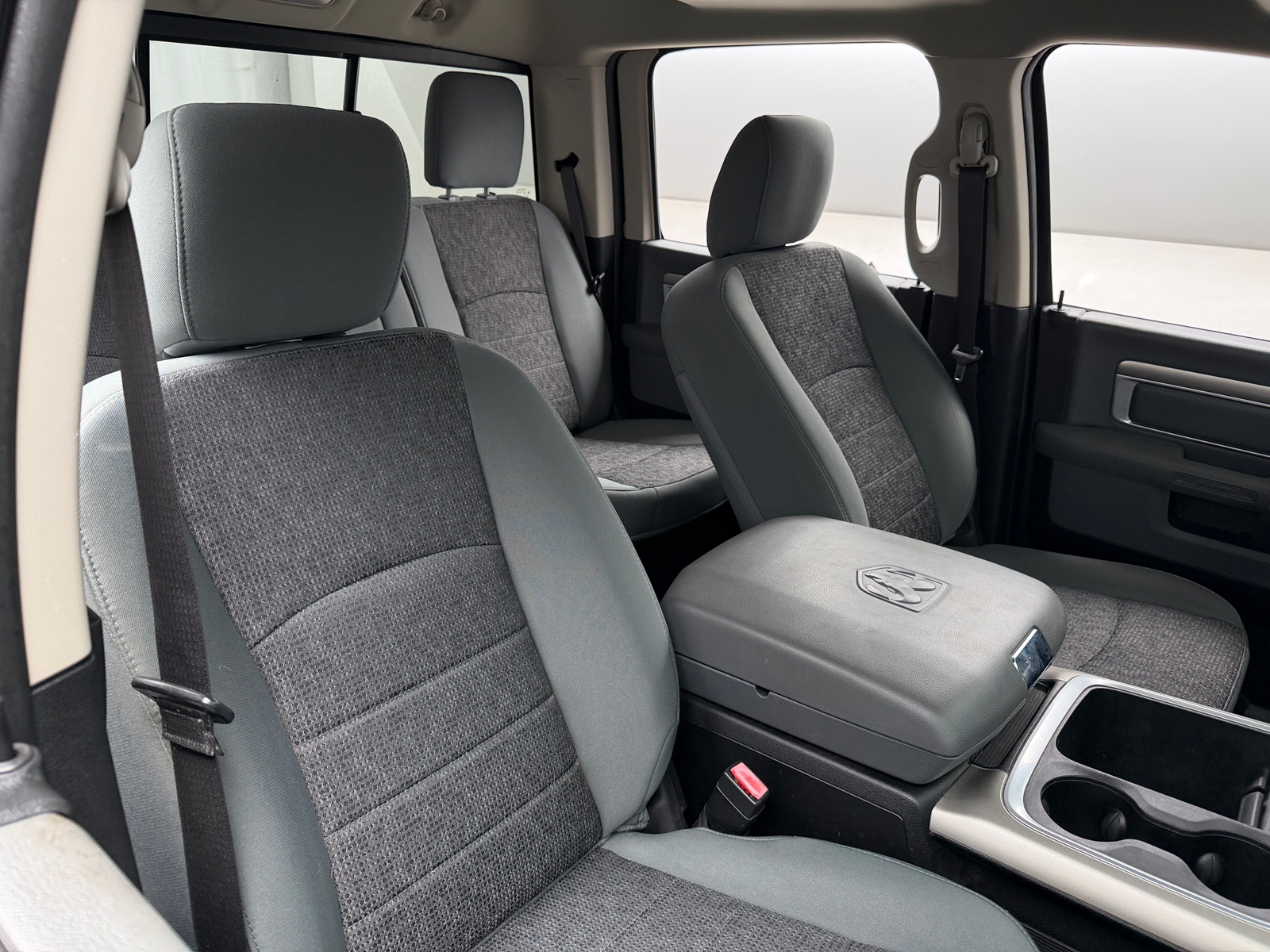 Thumbnail: 2019 RAM 1500 Classic - 2