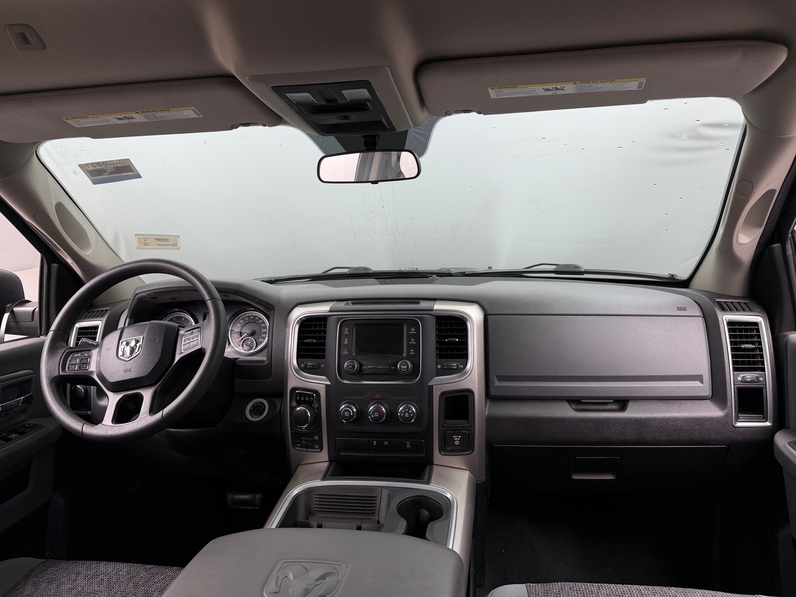 Thumbnail: 2019 RAM 1500 Classic - 3