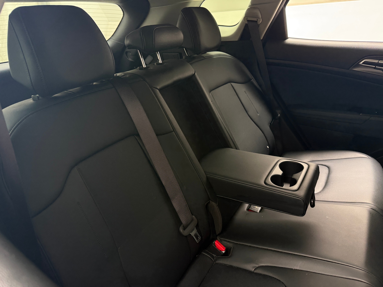Thumbnail: 2023 Kia Sportage - 5