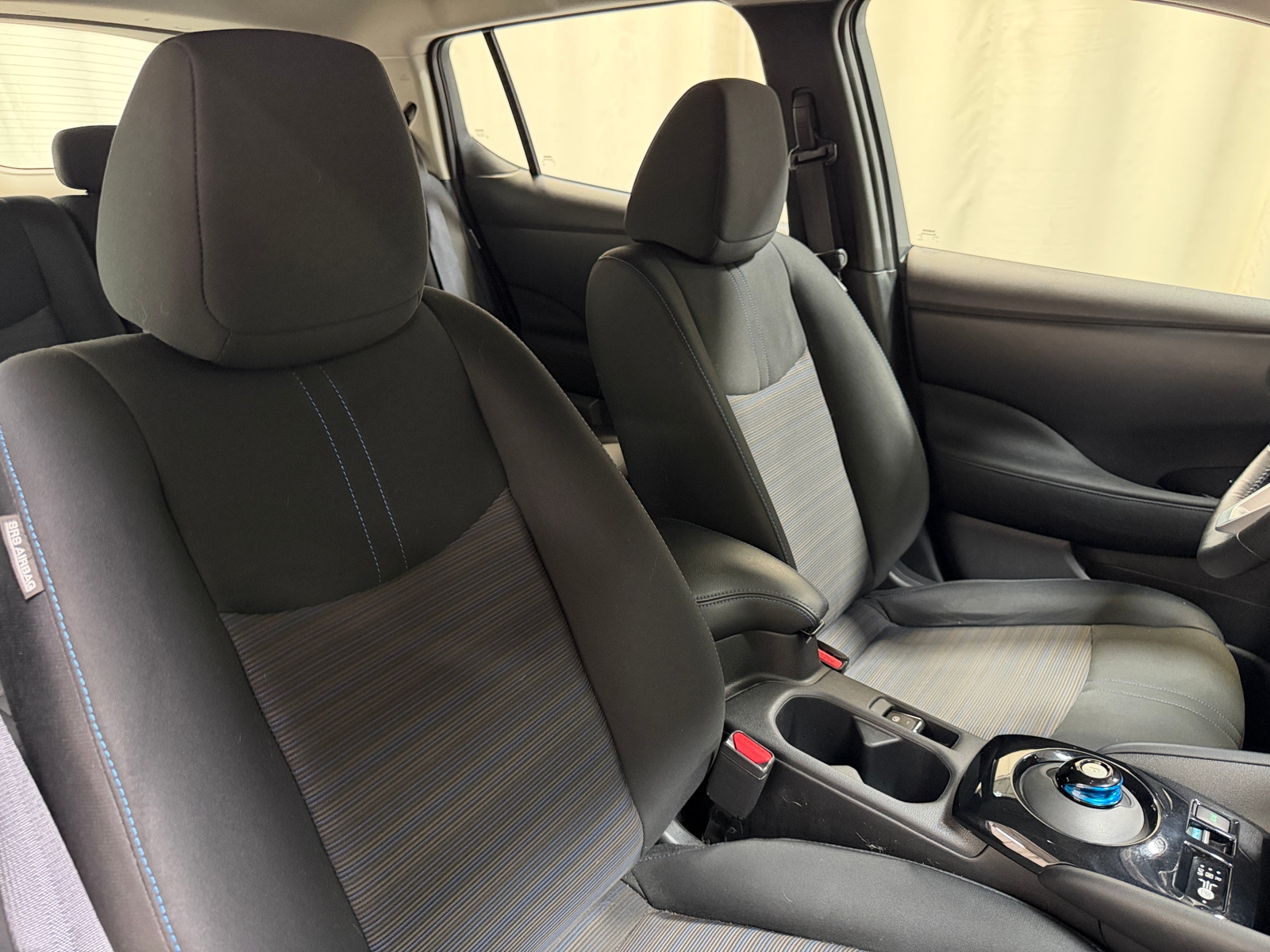 Thumbnail: 2025 Nissan Leaf - 2