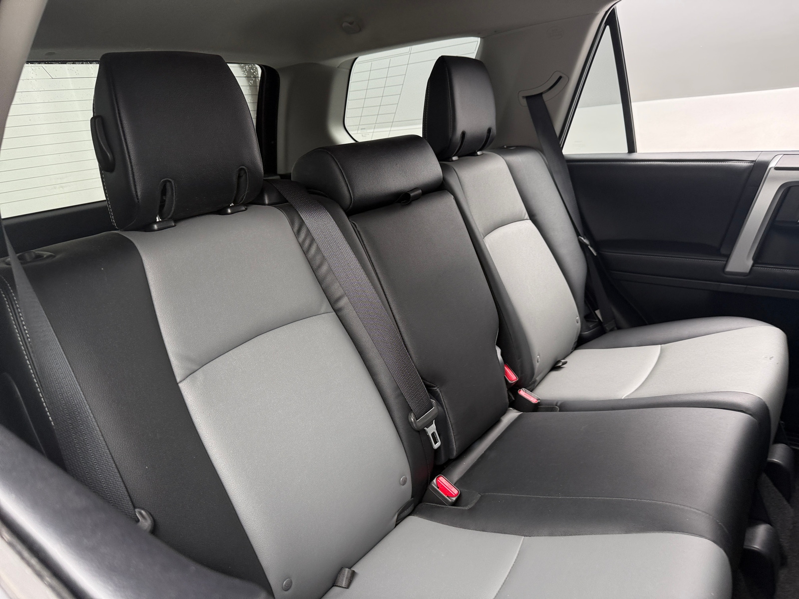Thumbnail: 2016 Toyota 4Runner - 5