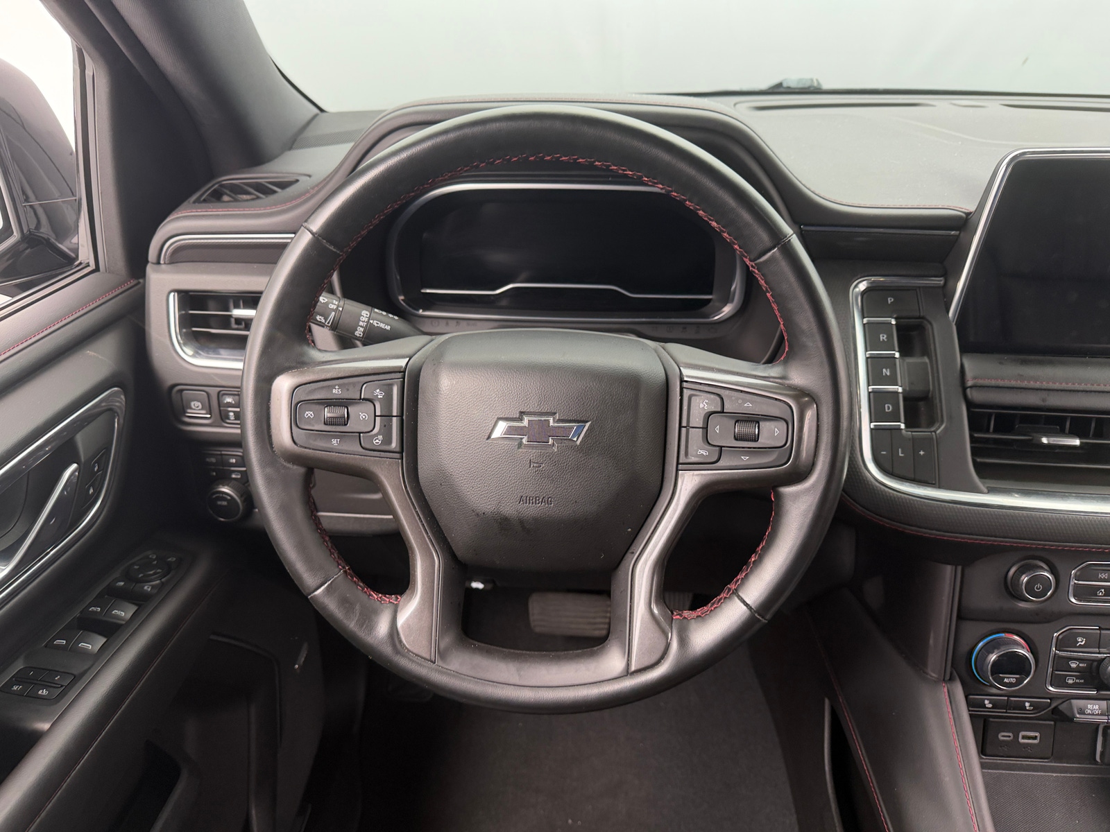 Thumbnail: 2023 Chevrolet Suburban - 4