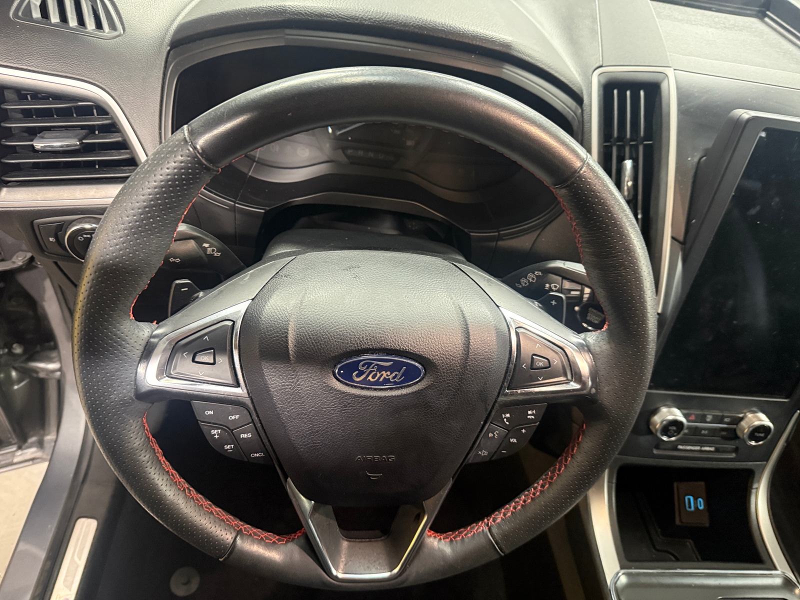 Thumbnail: 2024 Ford Edge - 4