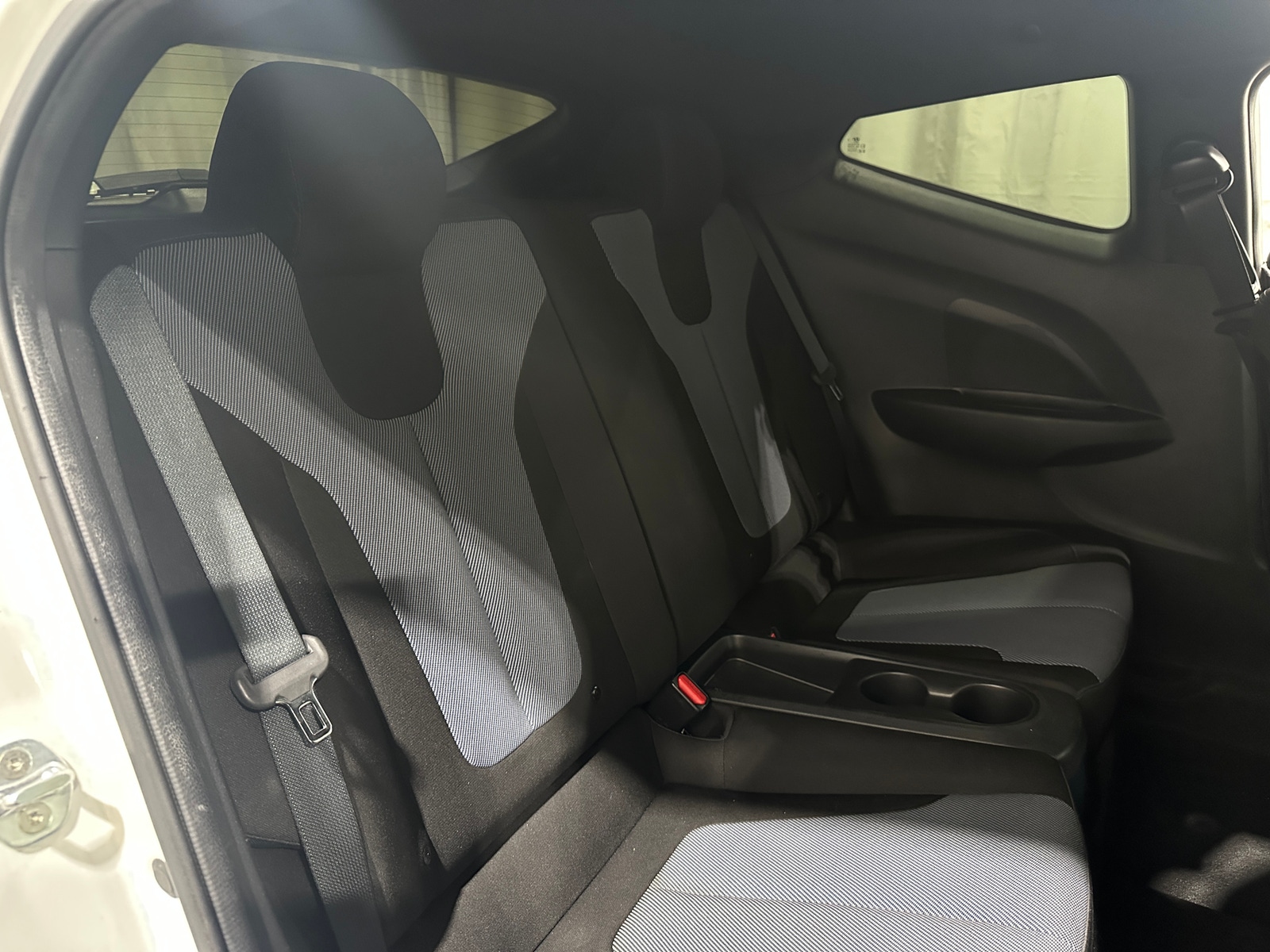 Thumbnail: 2019 Hyundai Veloster - 6