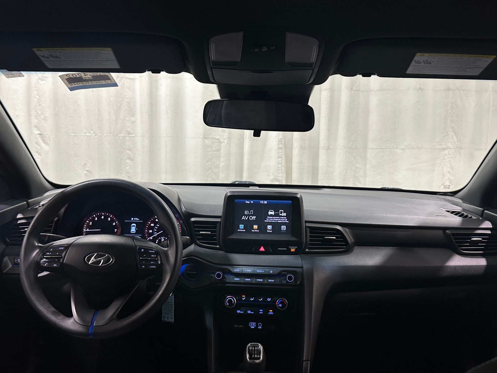 Thumbnail: 2019 Hyundai Veloster - 3