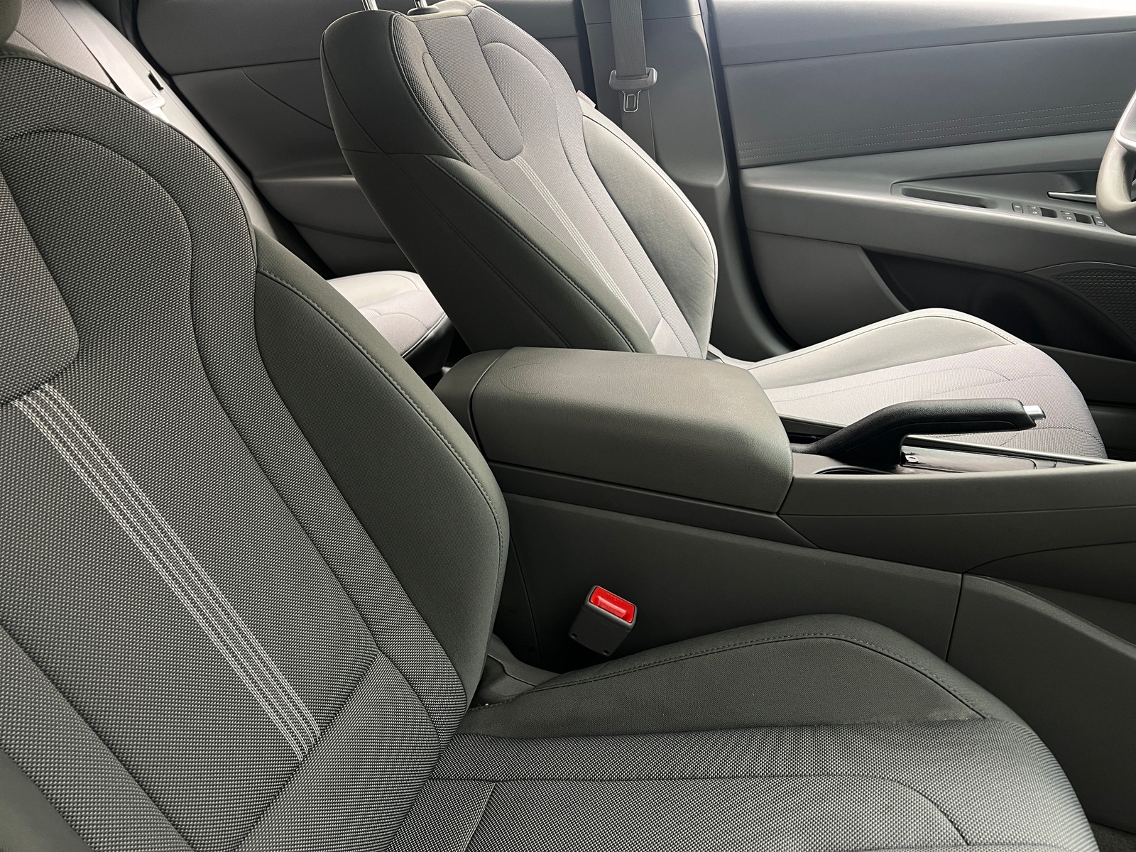 Thumbnail: 2024 Hyundai Elantra - 2