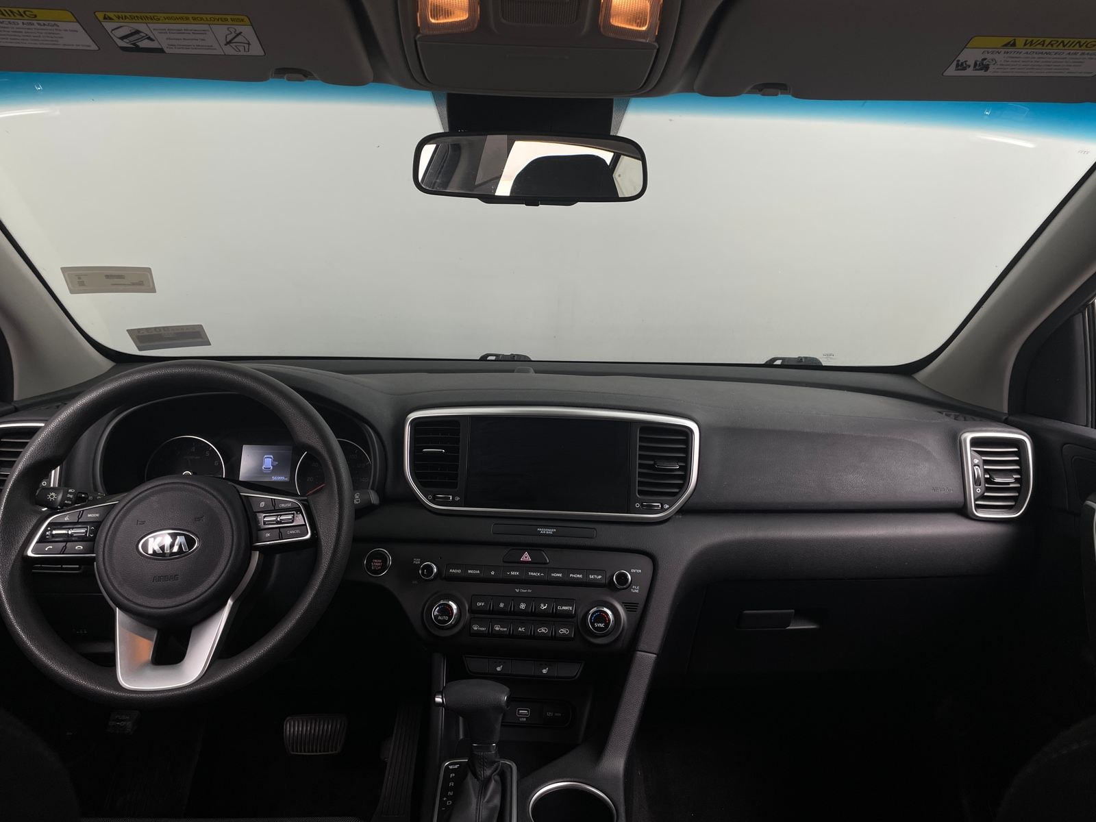 Thumbnail: 2022 Kia Sportage - 3