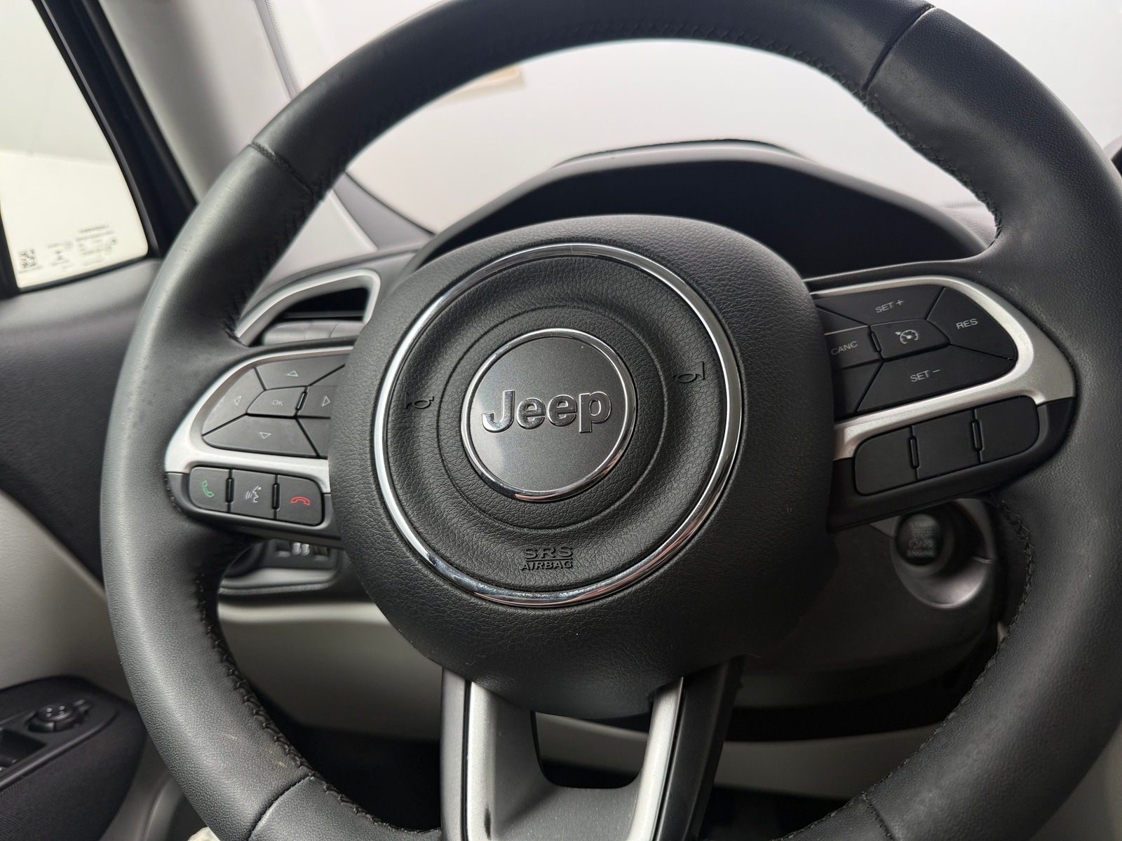 Thumbnail: 2021 Jeep Renegade - 5