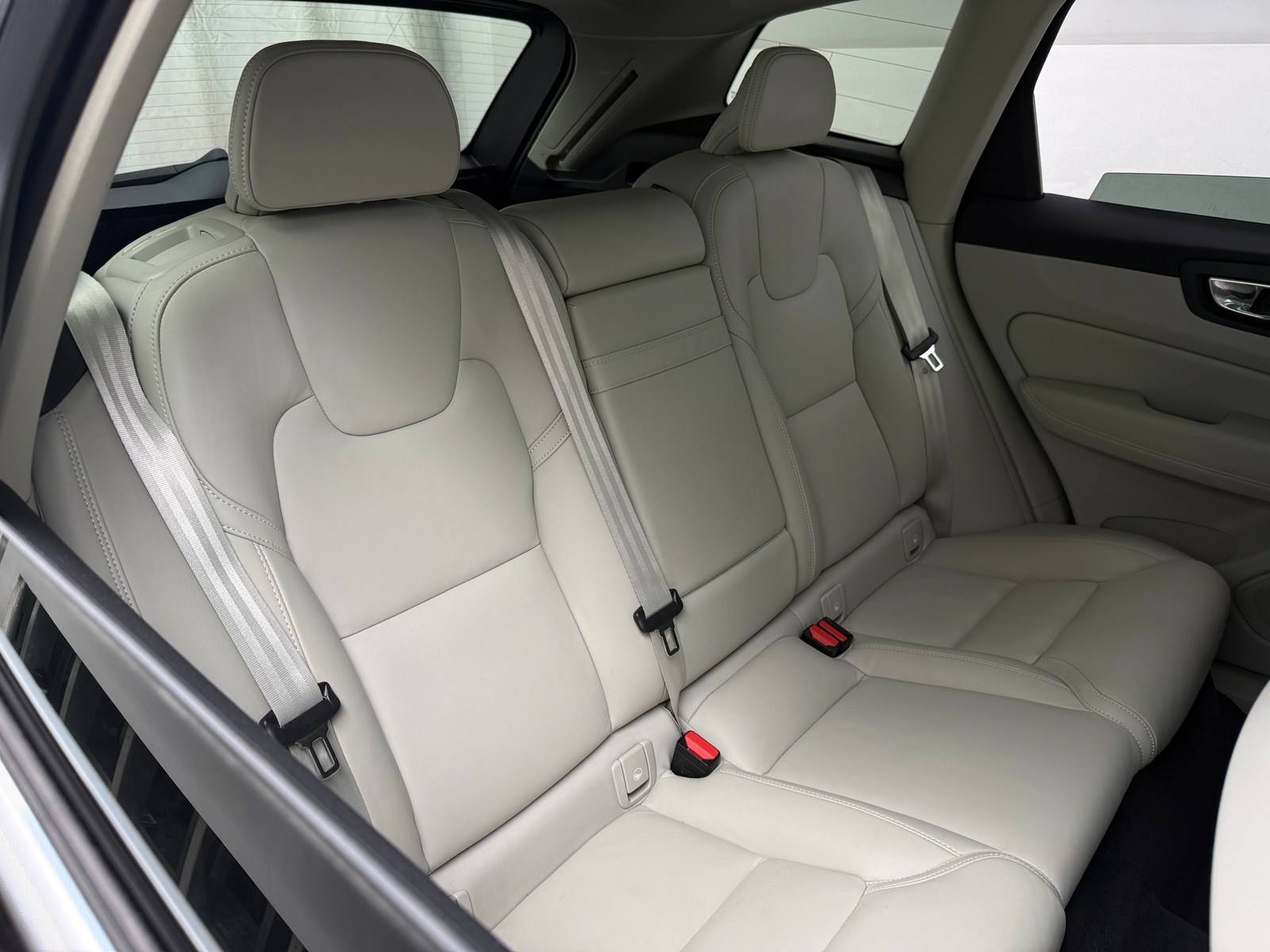 Thumbnail: 2021 Volvo XC60 - 5