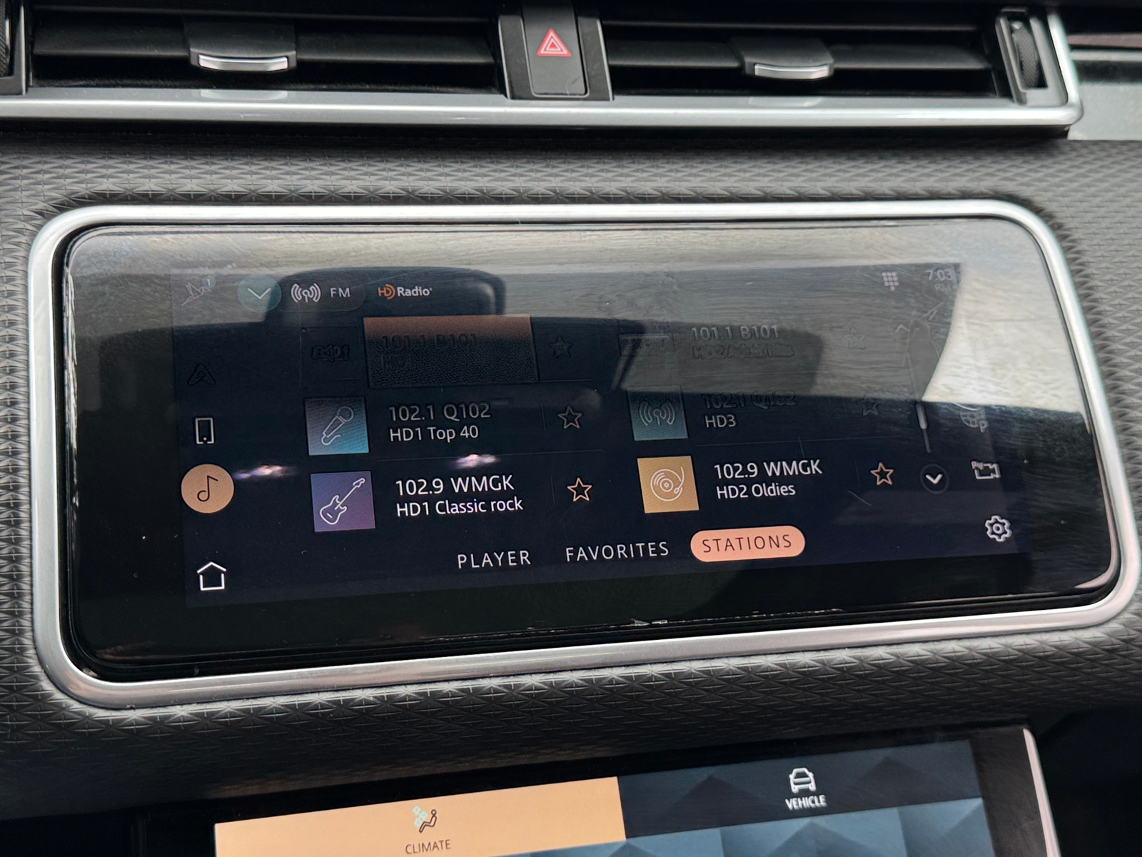 Thumbnail: 2021 Land Rover Range Rover Velar - 4