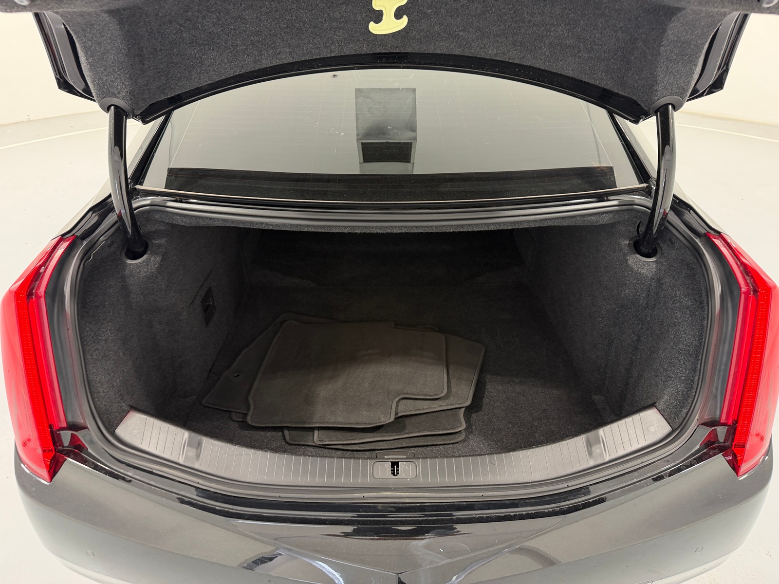 Thumbnail: 2016 Cadillac XTS - 6