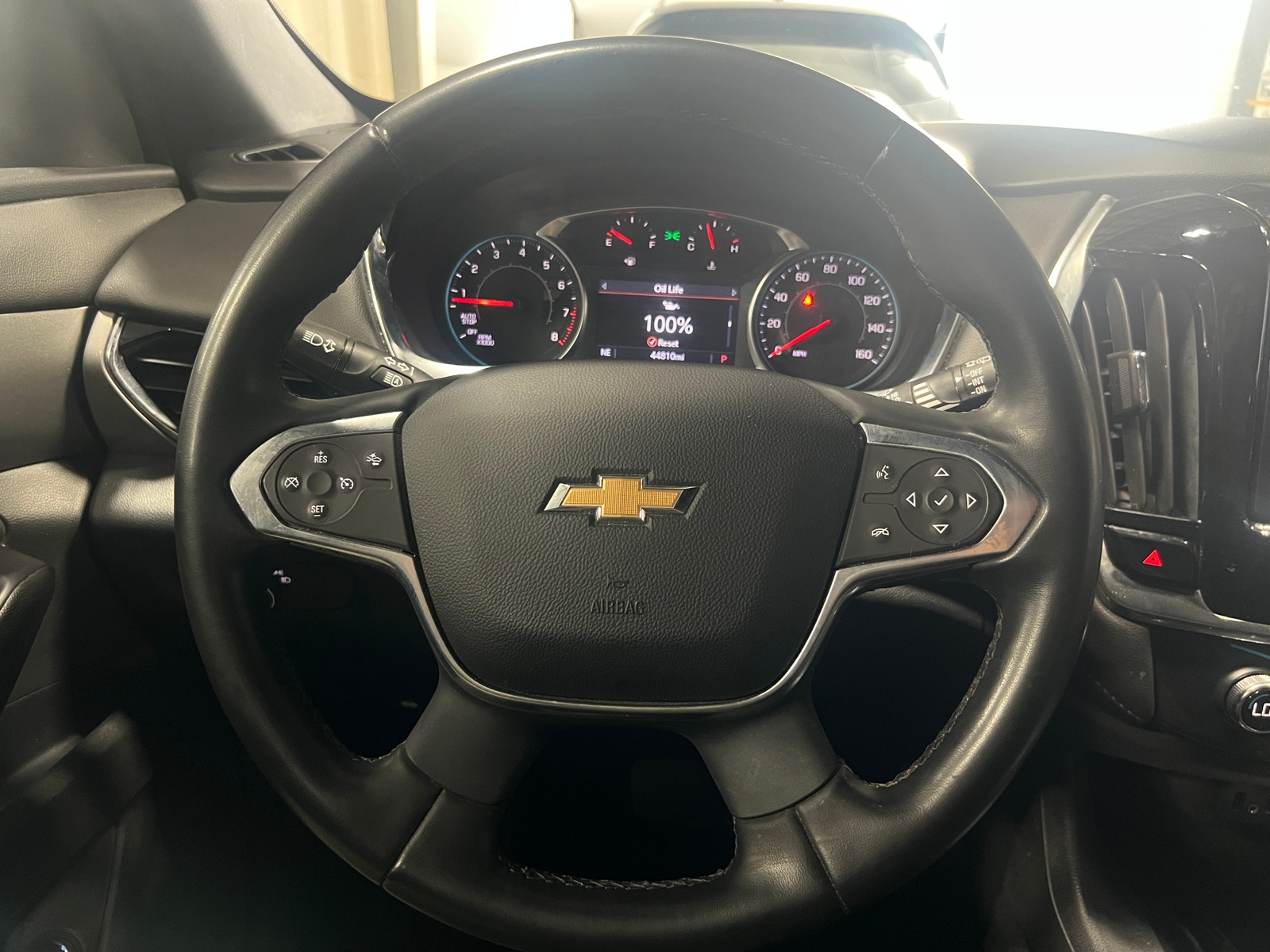 Thumbnail: 2023 Chevrolet Traverse - 5