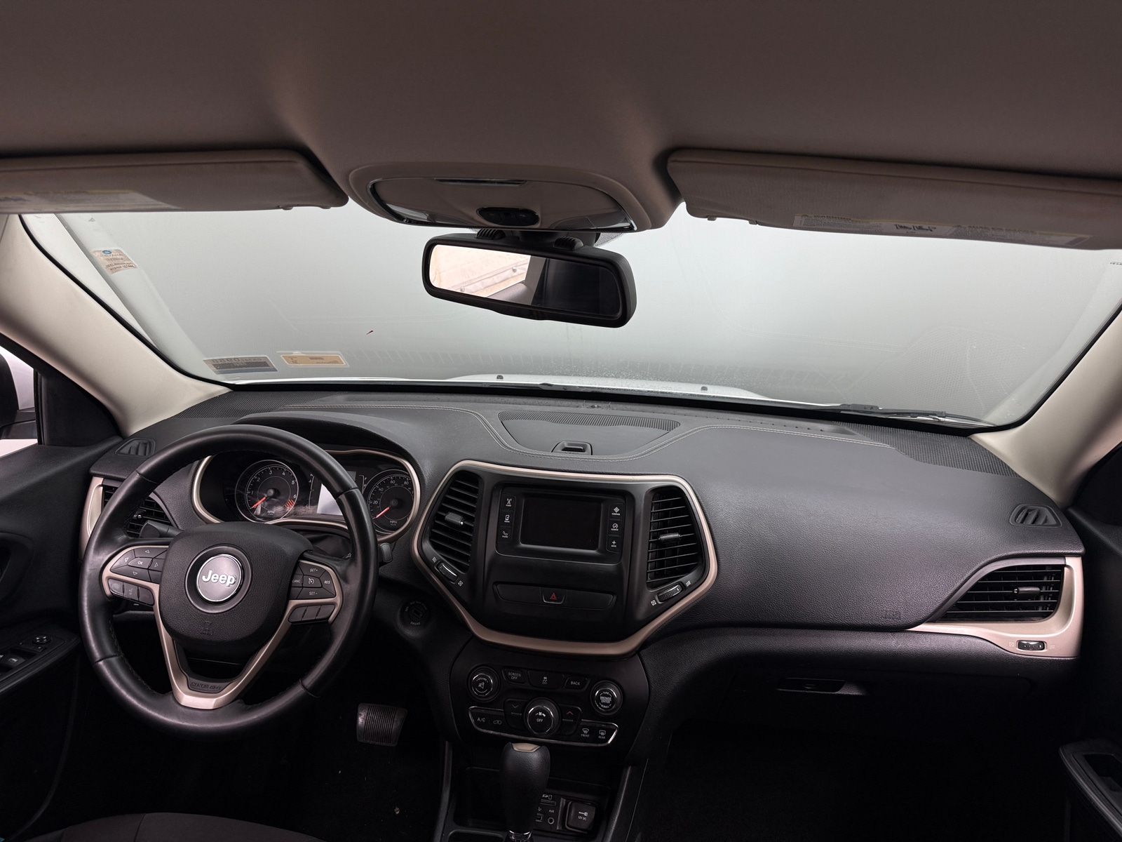 Thumbnail: 2015 Jeep Cherokee - 3
