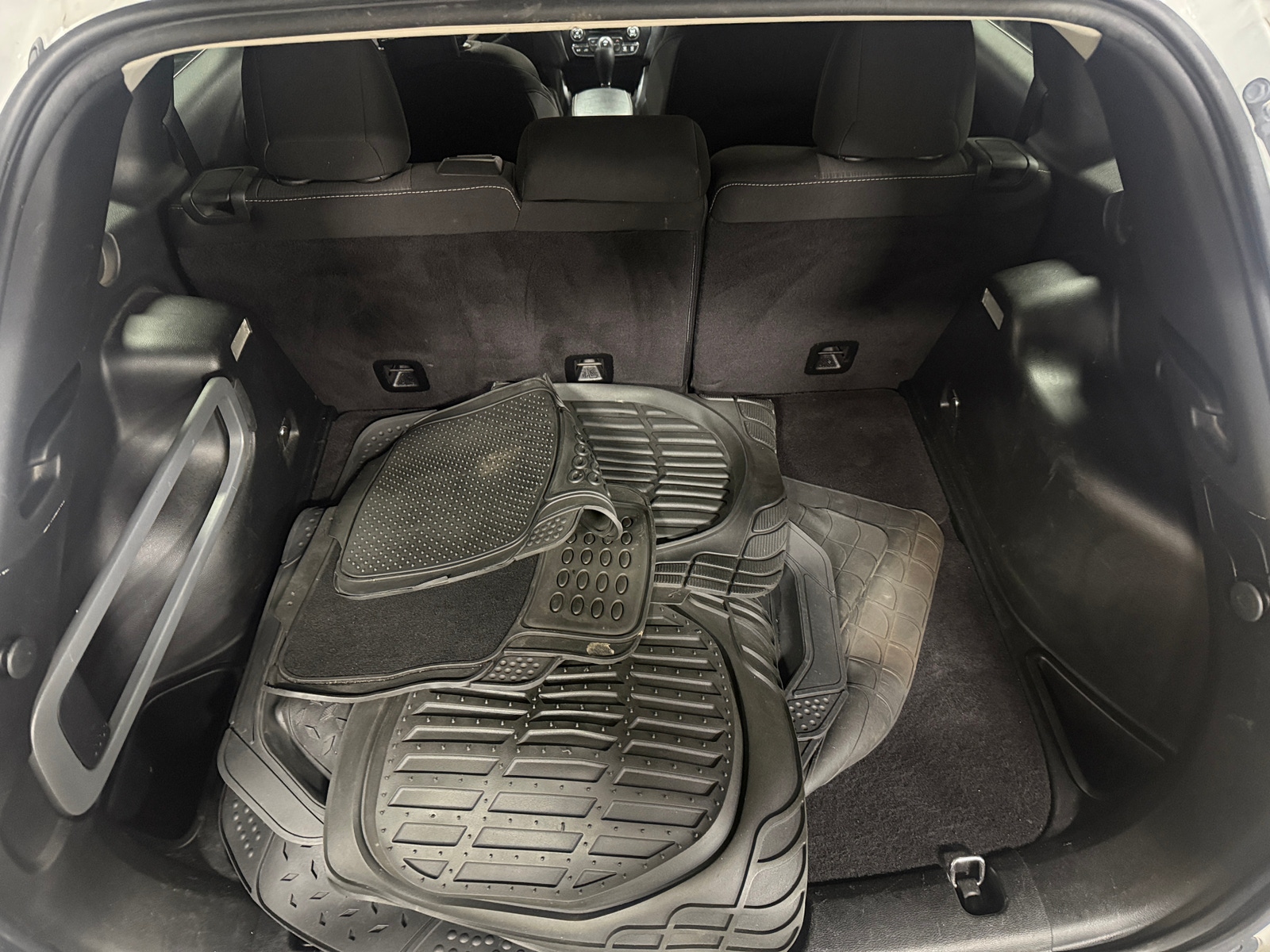 Thumbnail: 2015 Jeep Cherokee - 7