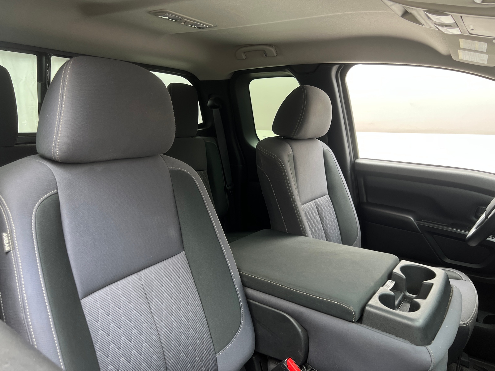 Thumbnail: 2022 Nissan Titan - 2
