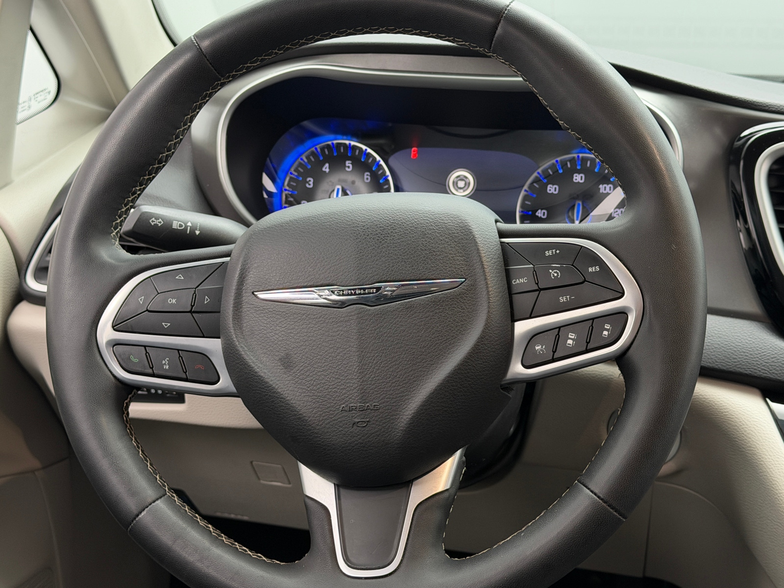 Thumbnail: 2024 Chrysler Pacifica - 4