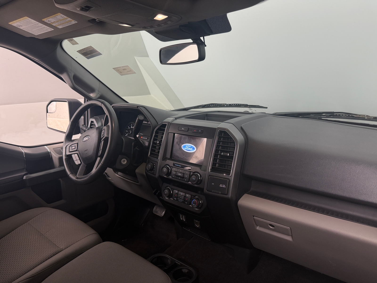 Thumbnail: 2020 Ford Econoline - 3