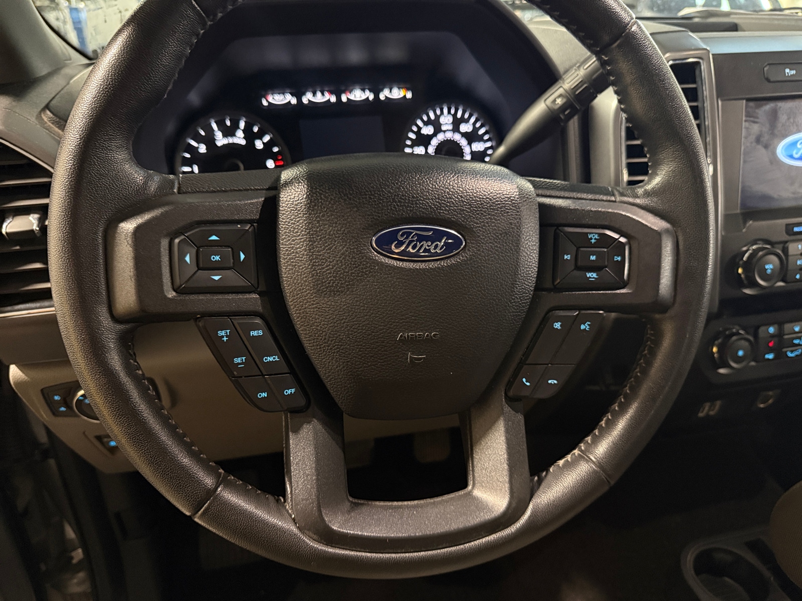 Thumbnail: 2020 Ford Econoline - 5