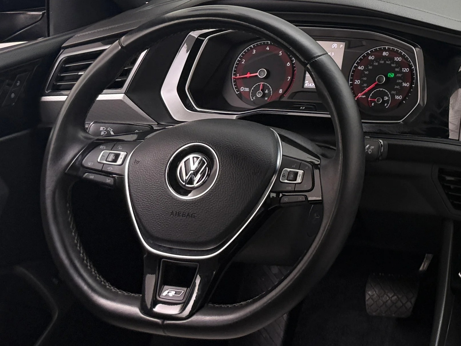 Thumbnail: 2019 Volkswagen Jetta - 4