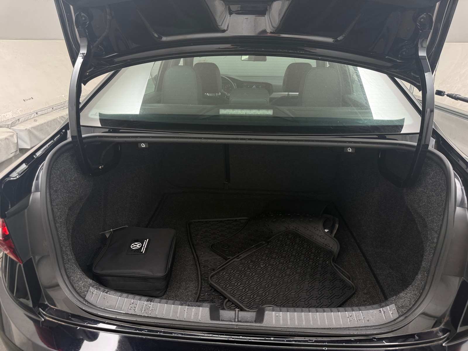 Thumbnail: 2019 Volkswagen Jetta - 6
