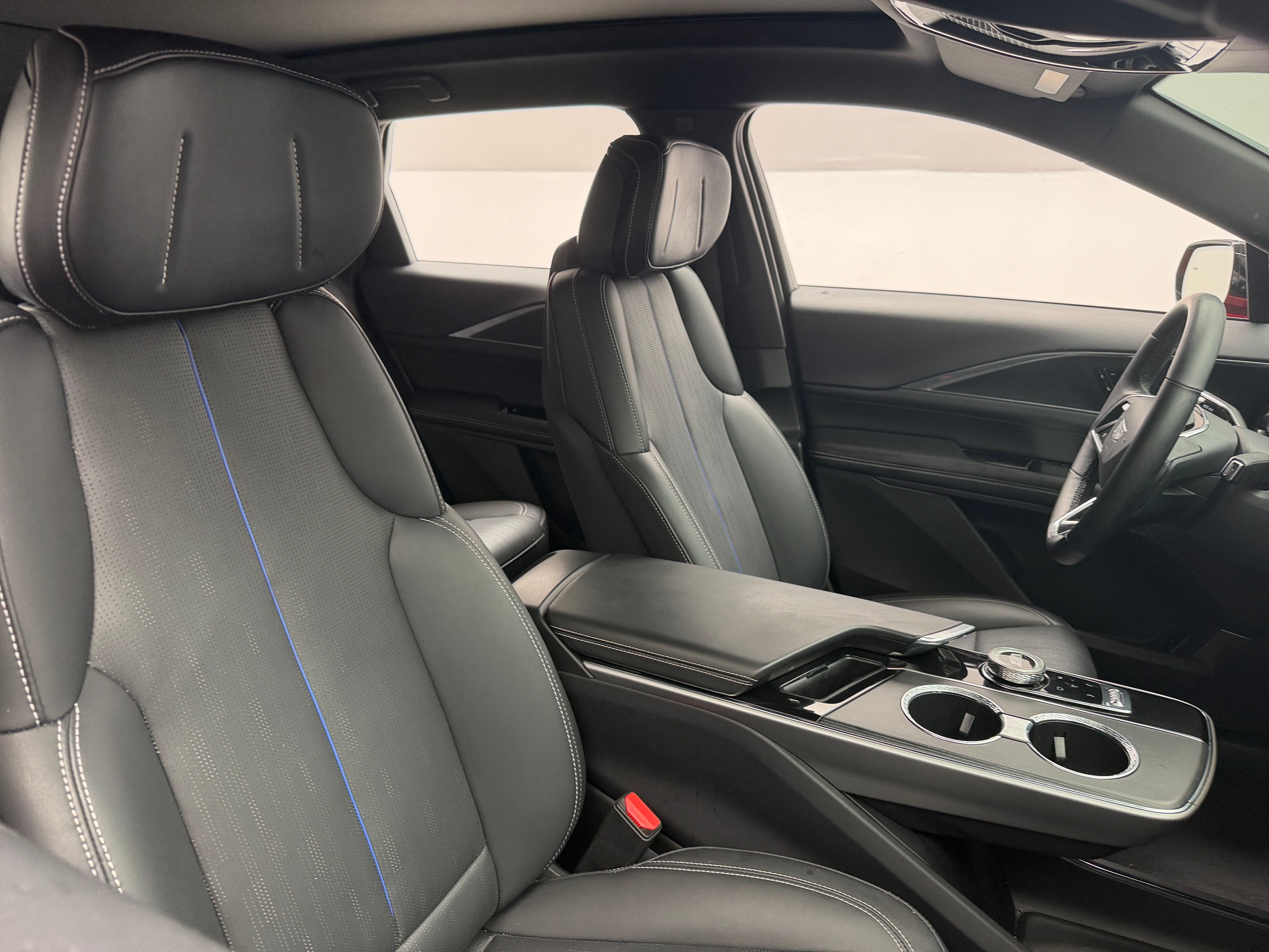 2024 Cadillac LYRIQ