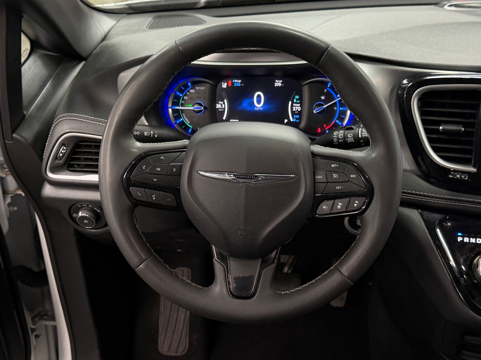 Thumbnail: 2024 Chrysler Pacifica - 4