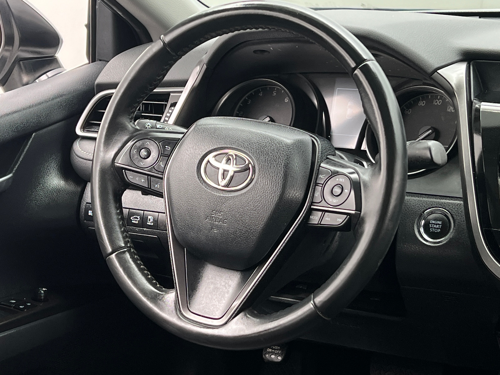 Thumbnail: 2022 Toyota Camry - 4