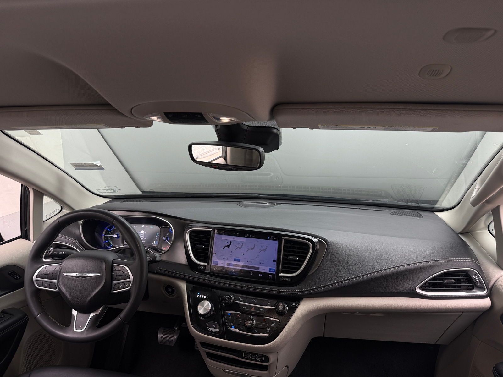 Thumbnail: 2024 Chrysler Pacifica - 2
