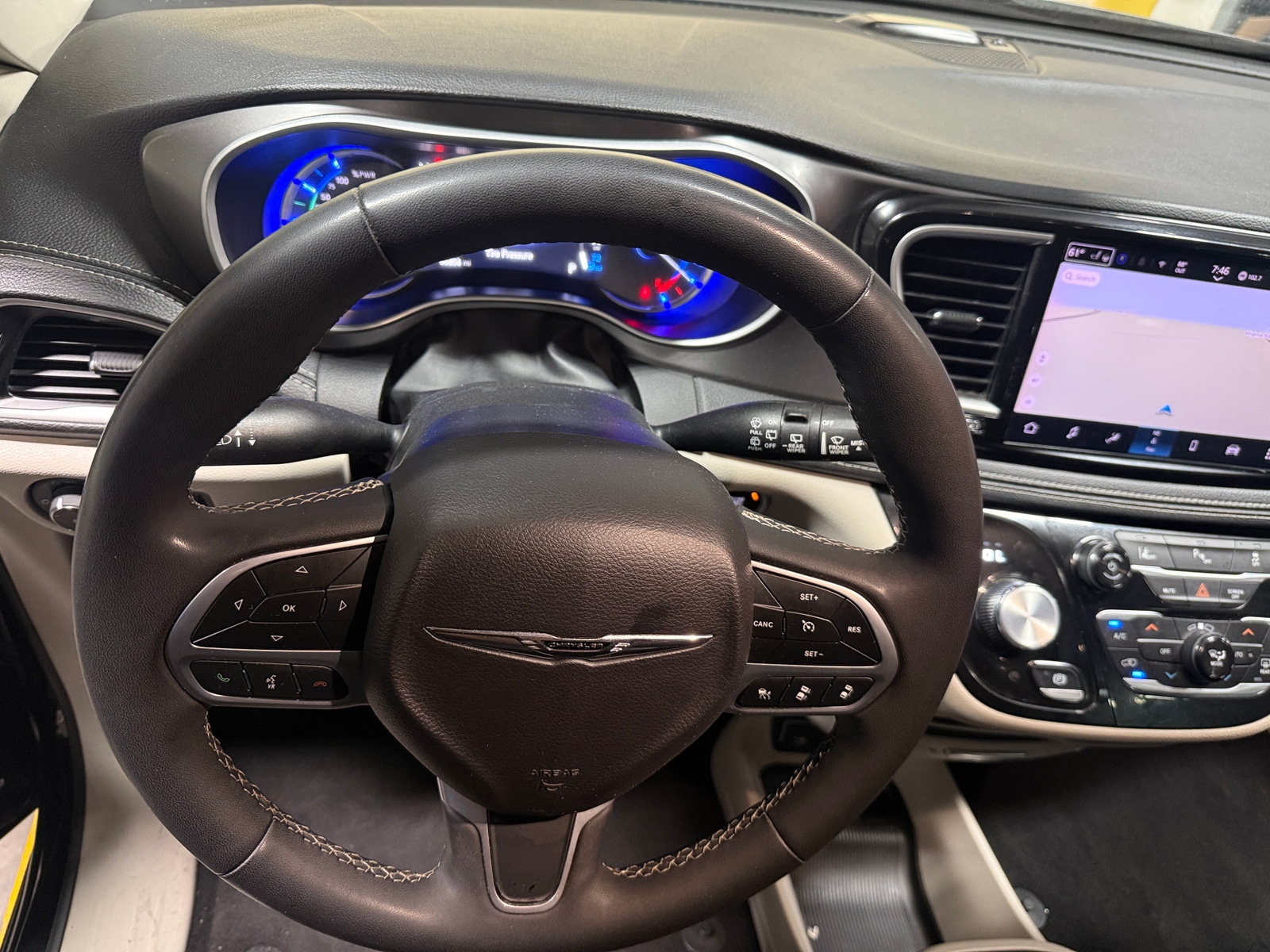 Thumbnail: 2024 Chrysler Pacifica - 4