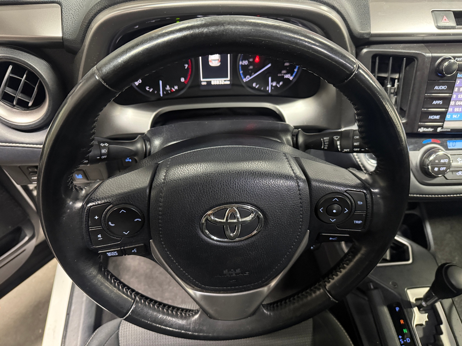 Thumbnail: 2018 Toyota RAV4 - 5