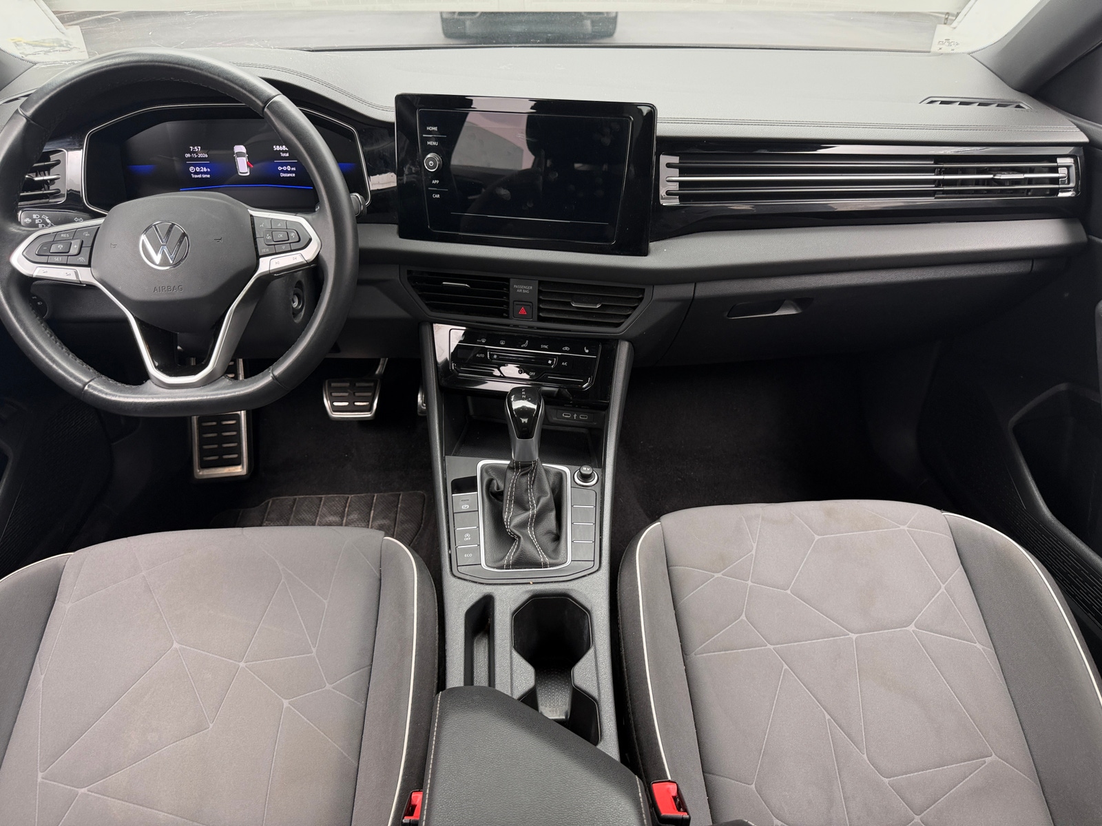 Thumbnail: 2025 Volkswagen Jetta - 3