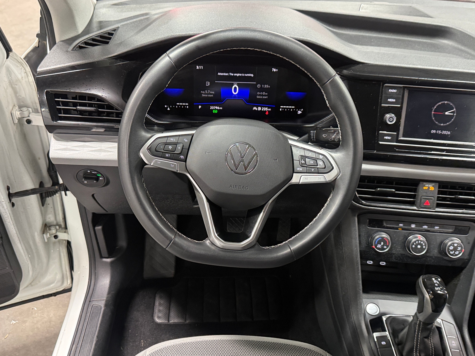 Thumbnail: 2022 Volkswagen Taos - 5