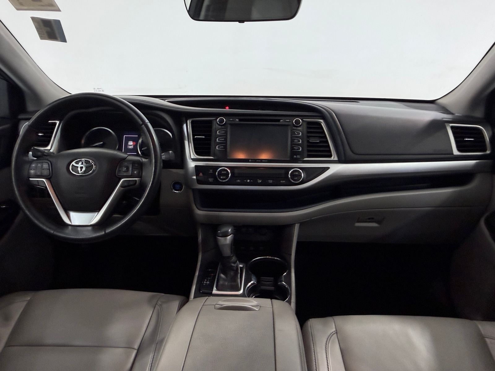 Thumbnail: 2018 Toyota Highlander - 2