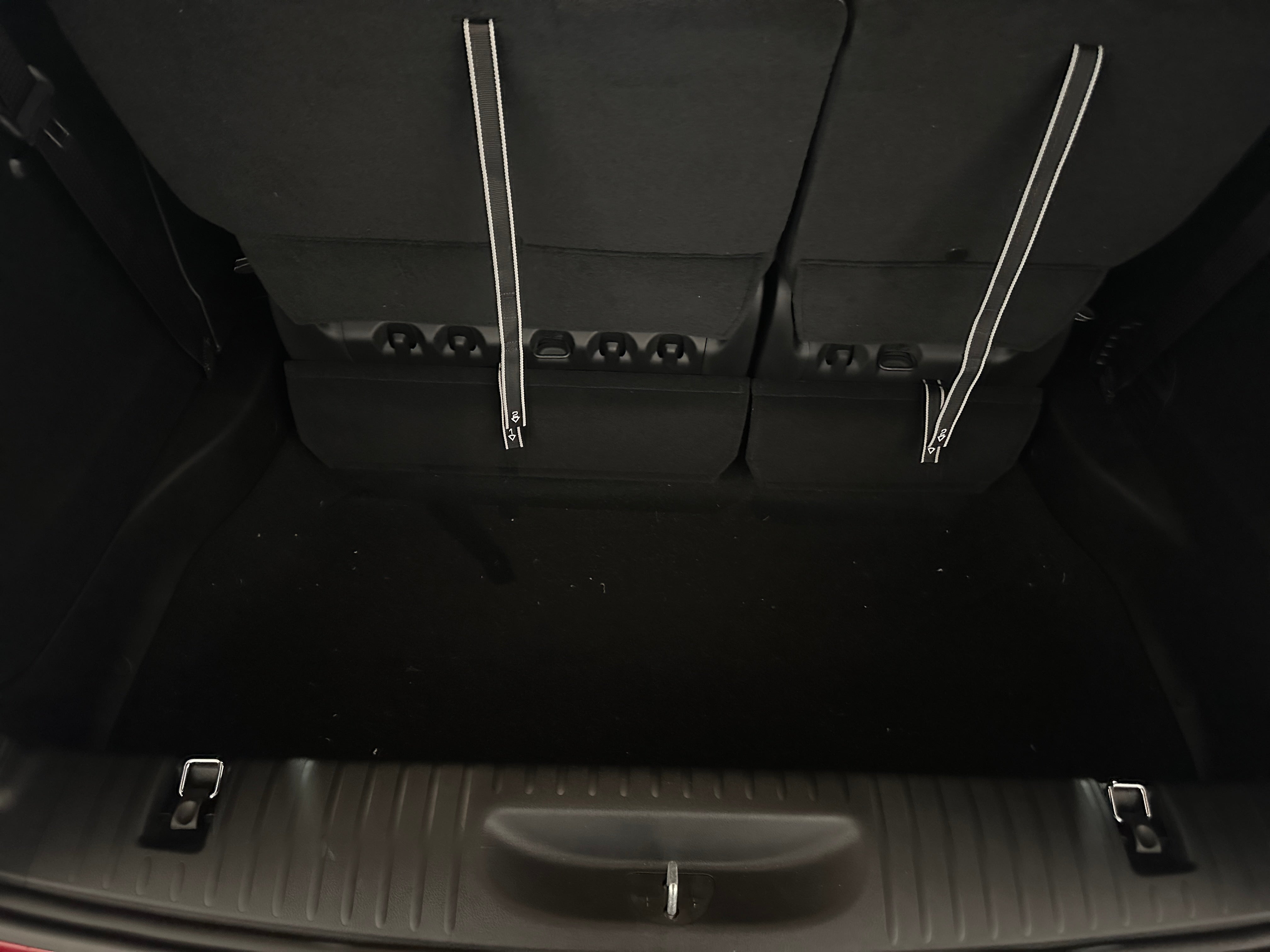 2027 Chrysler Voyager LX