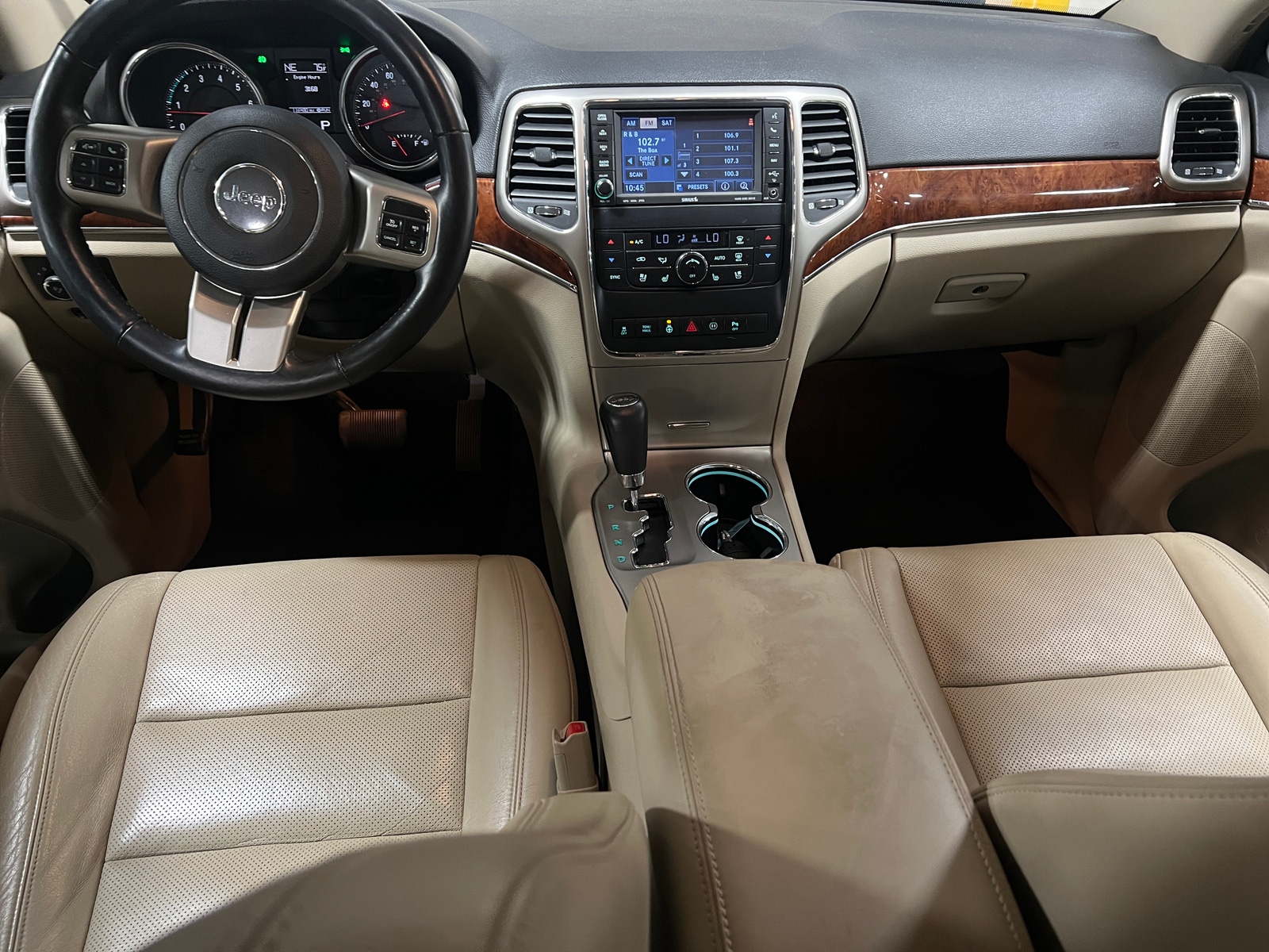 Thumbnail: 2011 Jeep Grand Cherokee - 2