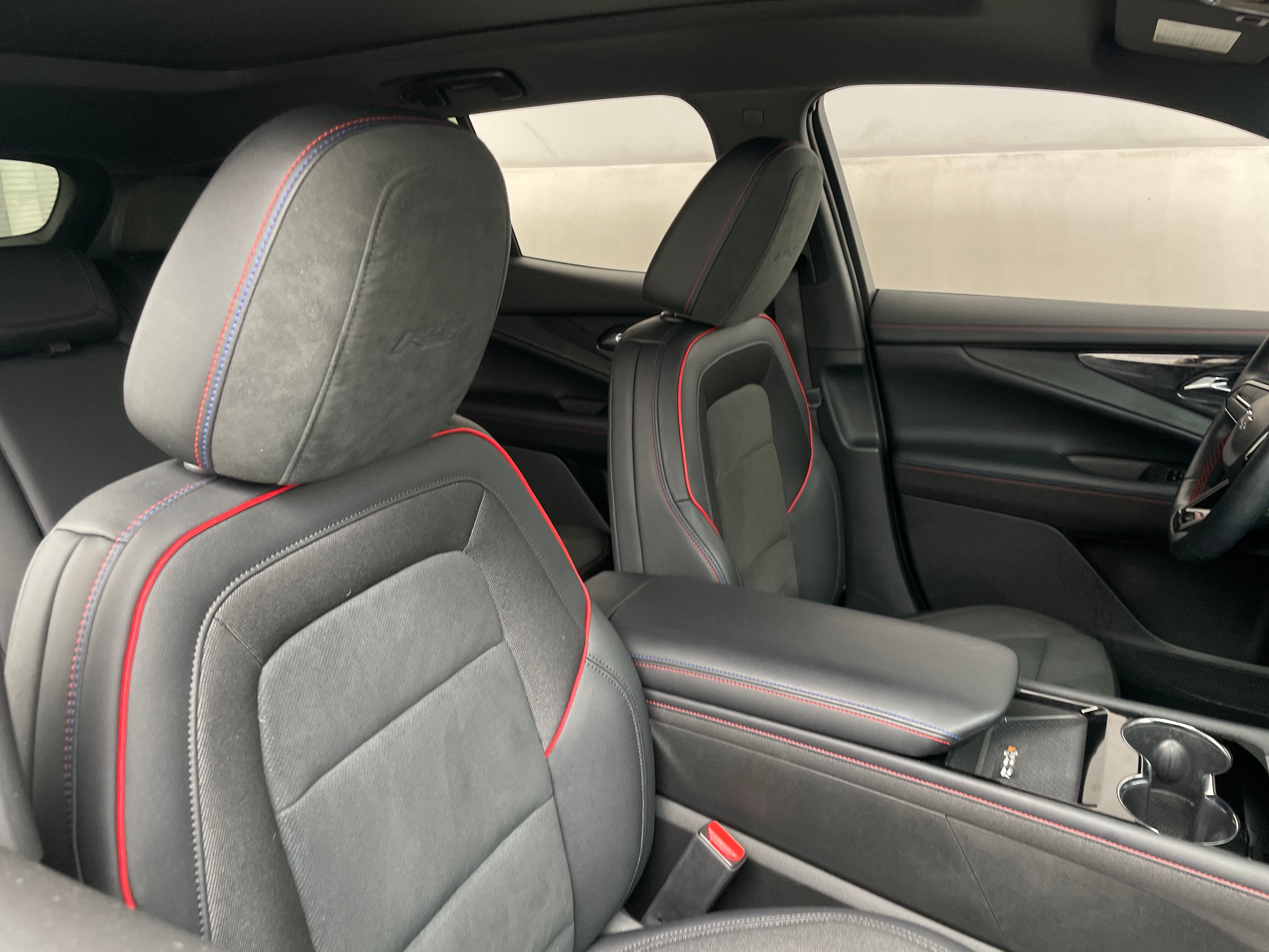 Used 2024 Chevrolet Blazer EV RS with VIN 3GNKDHRK9RS195979 for sale in Auburn, WA