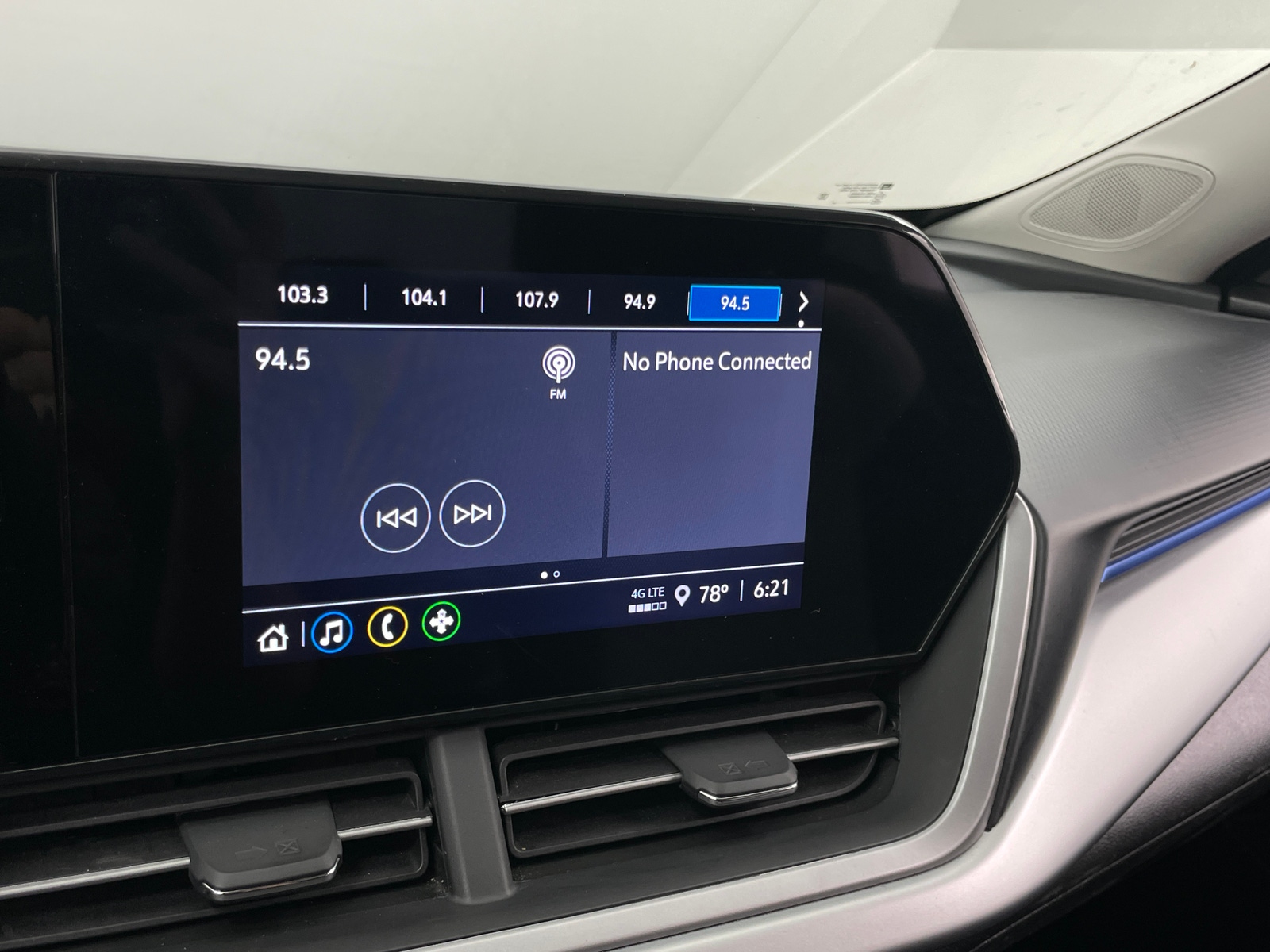 Thumbnail: 2024 Chevrolet Trax - 4