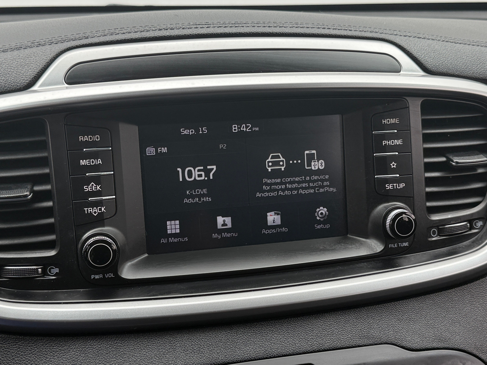 Thumbnail: 2020 Kia Sorento - 4