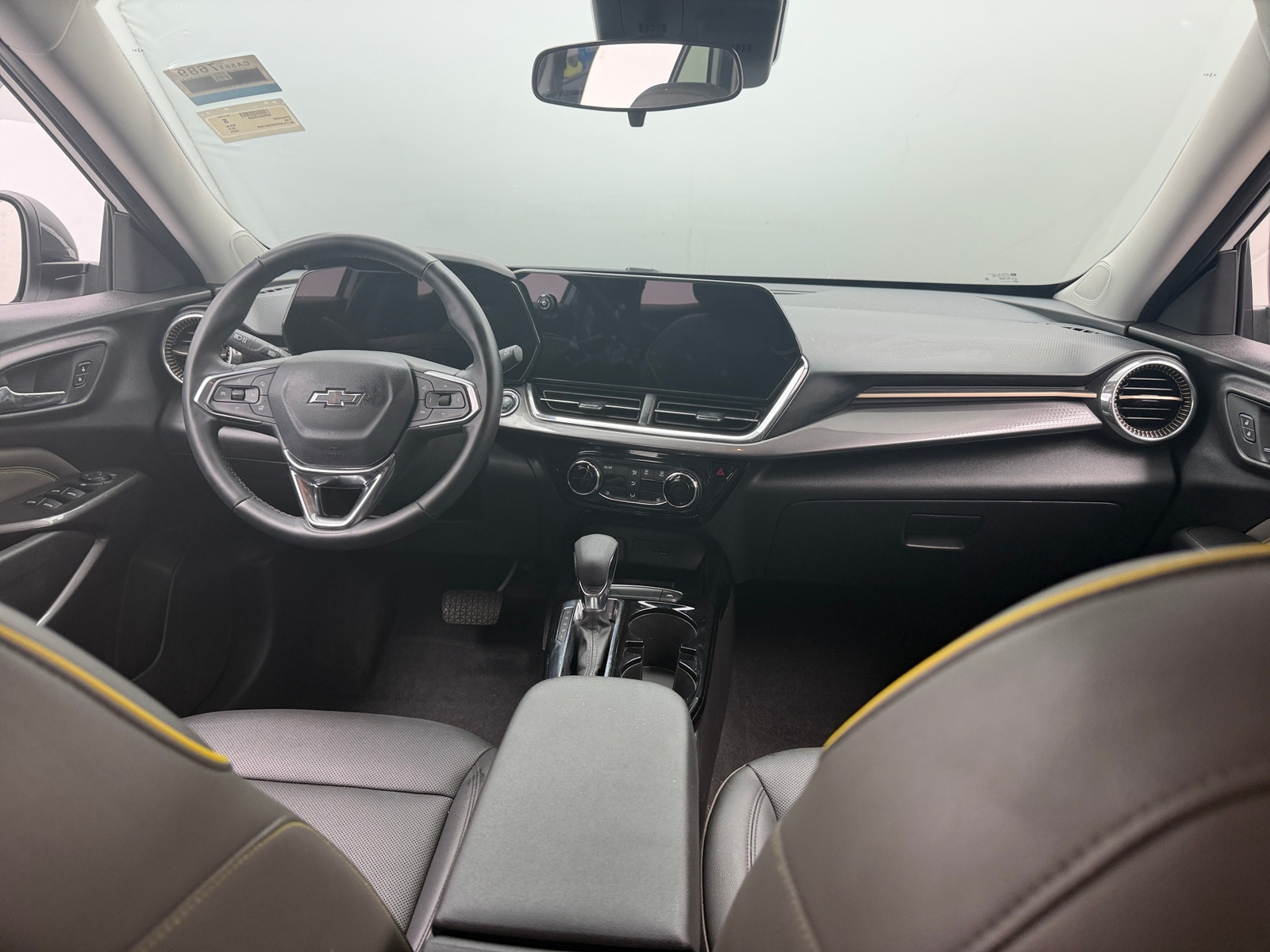Thumbnail: 2025 Chevrolet Trax - 2