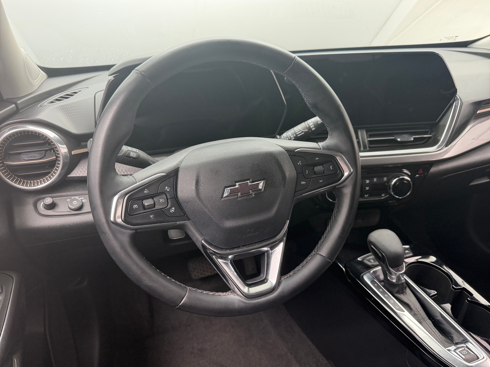 Thumbnail: 2025 Chevrolet Trax - 4