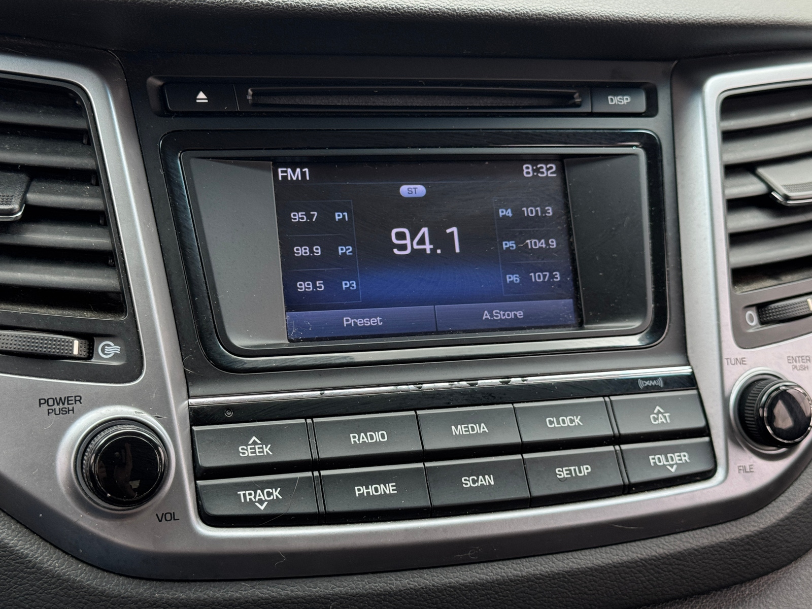 Thumbnail: 2017 Hyundai Tucson - 4