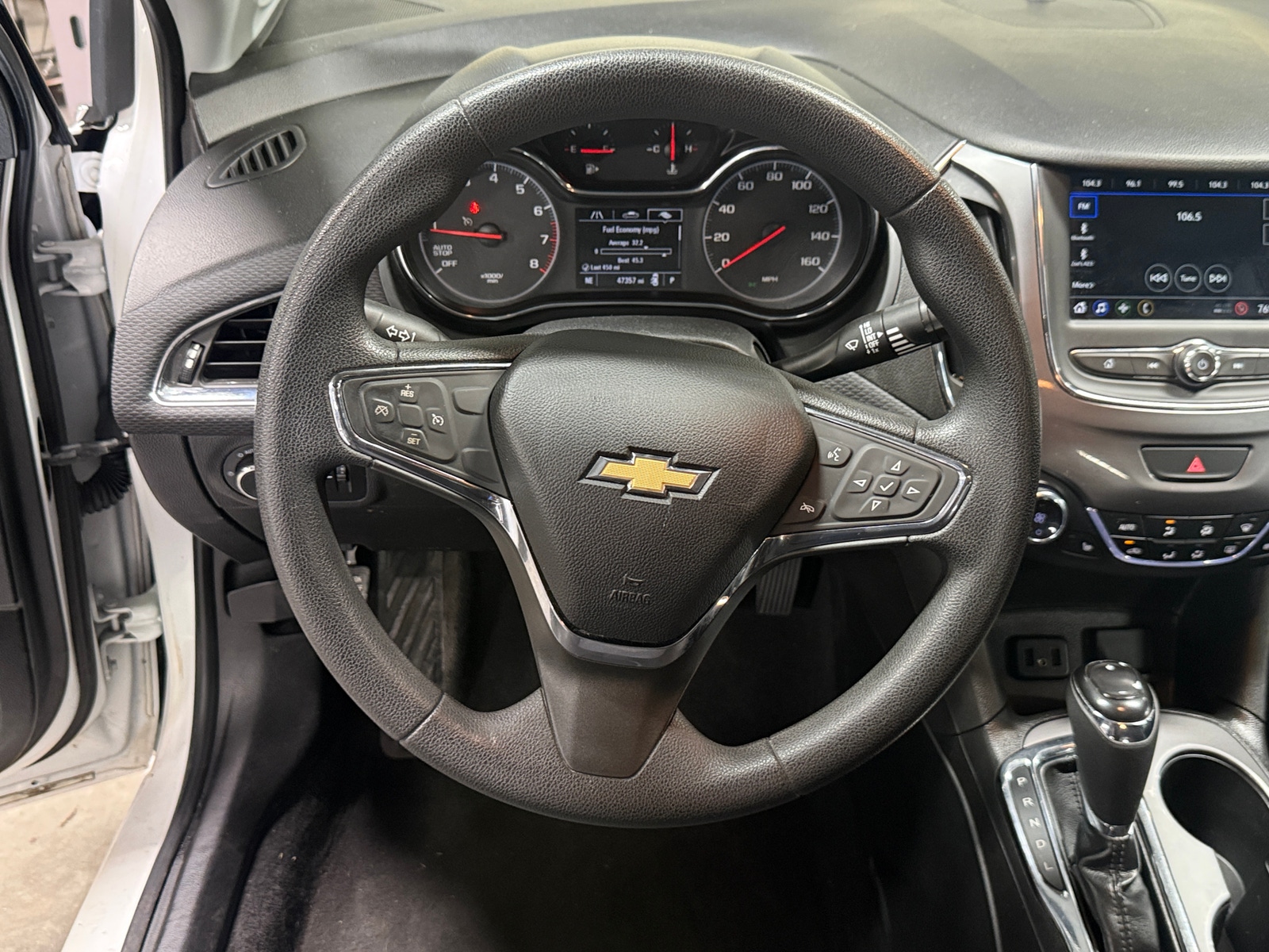 Thumbnail: 2019 Chevrolet Cruze - 5