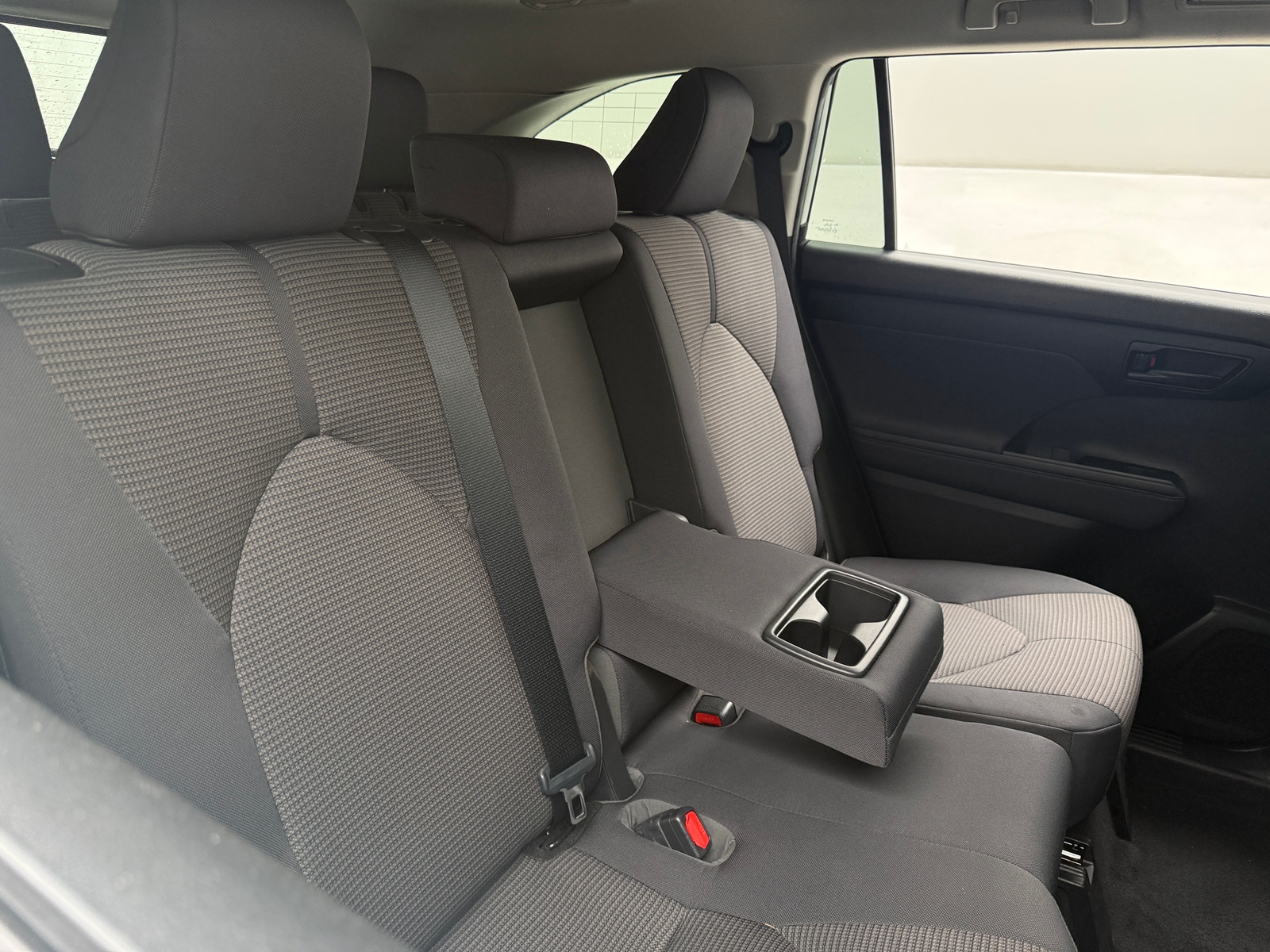Thumbnail: 2020 Toyota Highlander - 6