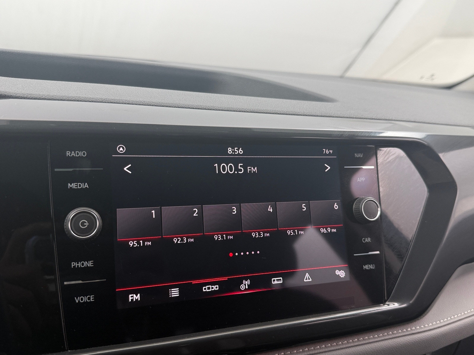 Thumbnail: 2024 Volkswagen Taos - 3