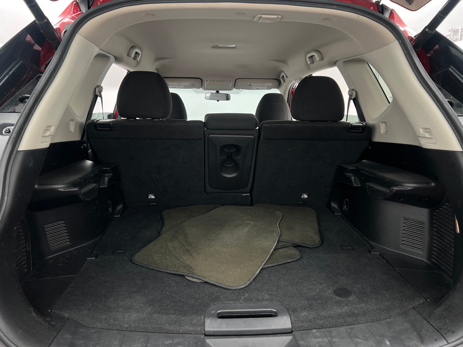 Thumbnail: 2015 Nissan Rogue - 7
