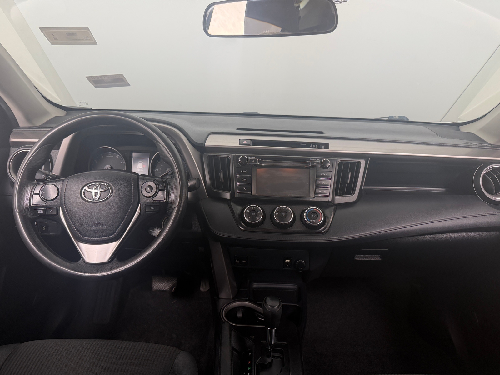 Thumbnail: 2018 Toyota RAV4 - 3